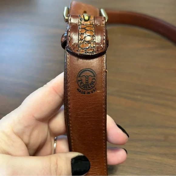 Torino Aniline Kipskin shoulder Belt With Alligator Stripe - Picture 3 of 5